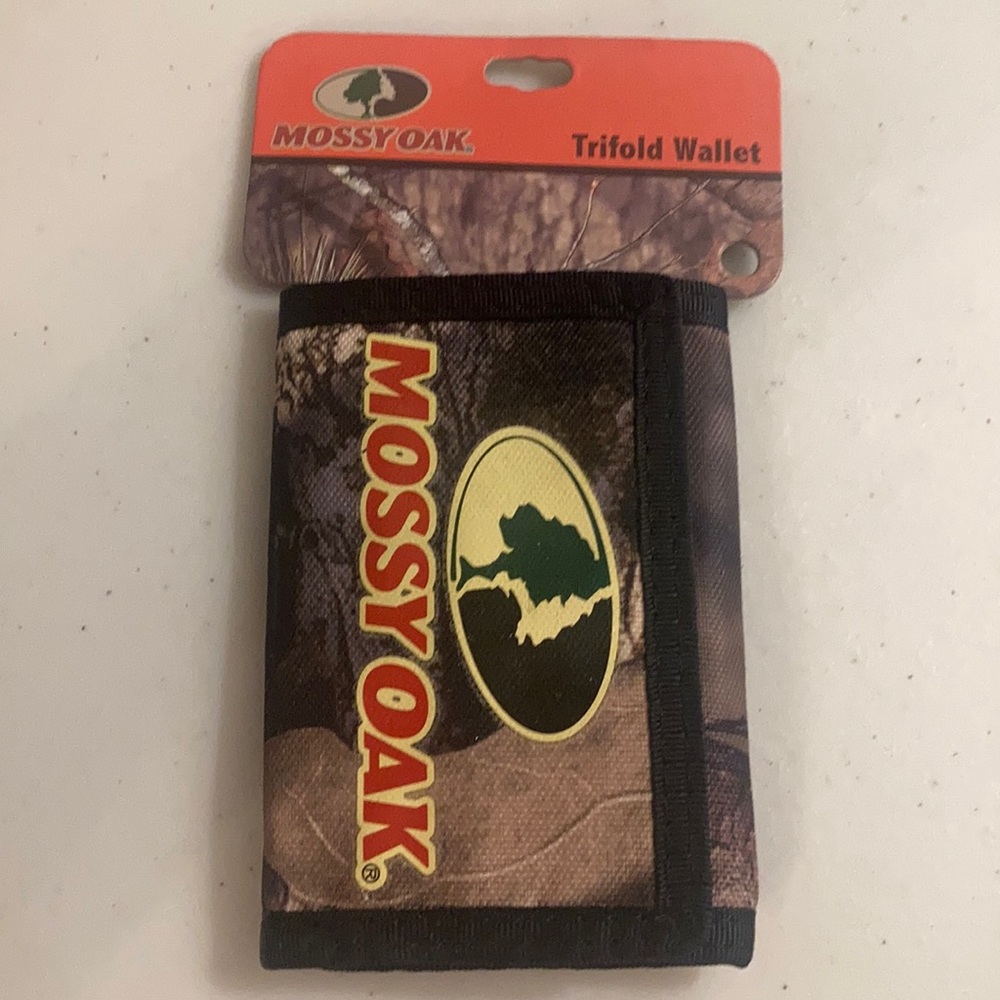 Mossy Oak new with tags men’s Velcro wallet